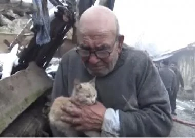 Дедо на 83 години во пожар изгубил се, но му останала неговата мачка